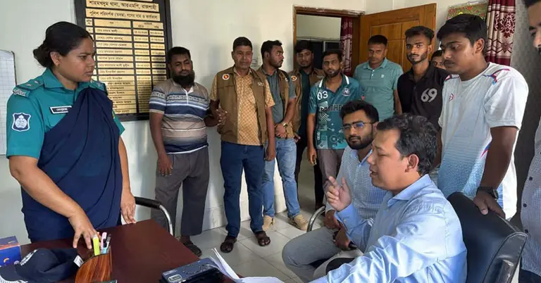 প্রতারণার চেষ্টা চক্রের মূলহোতা আটক